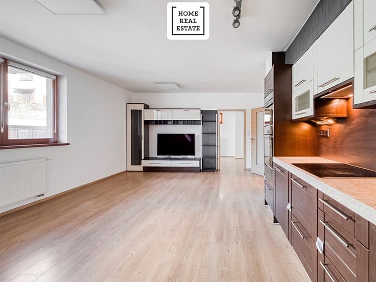 Prodej bytu 3+kk 77 m² (Jednopodlažní)