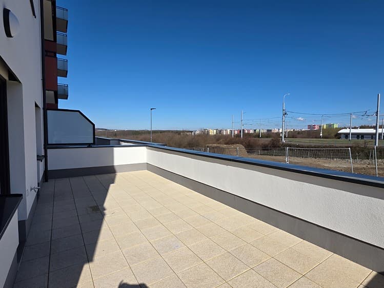 Pronájem bytu 2+kk 94 m² (Jednopodlažní)
