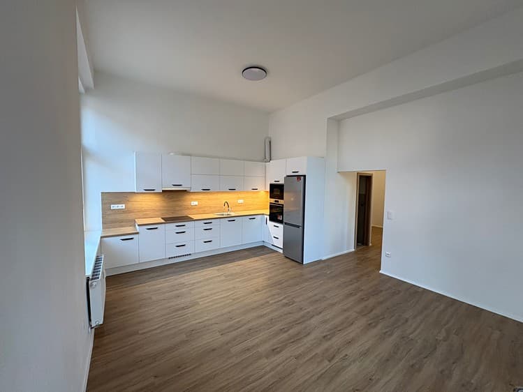 Pronájem bytu 3+kk 63 m² (Jednopodlažní)