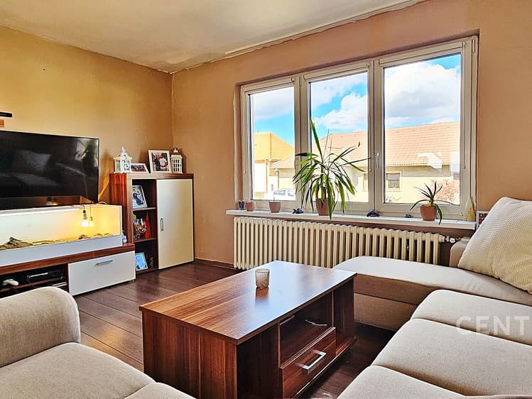 Prodej rodinného domu 140 m², pozemek 1 045 m²