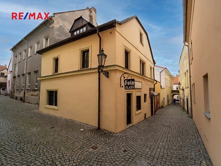 Pronájem rodinného domu 142 m², pozemek 76 m²