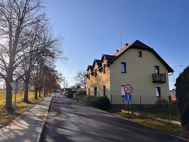 Pronájem rodinného domu 155 m², pozemek 700 m²