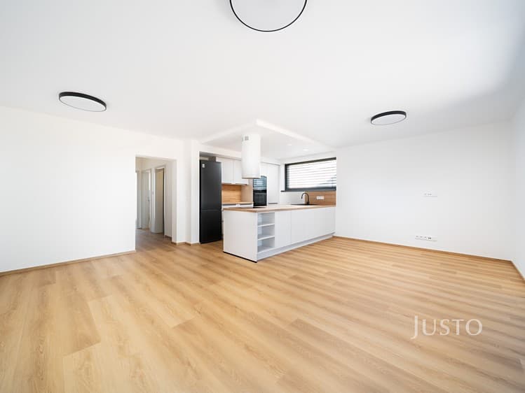 Pronájem rodinného domu 121 m², pozemek 480 m²