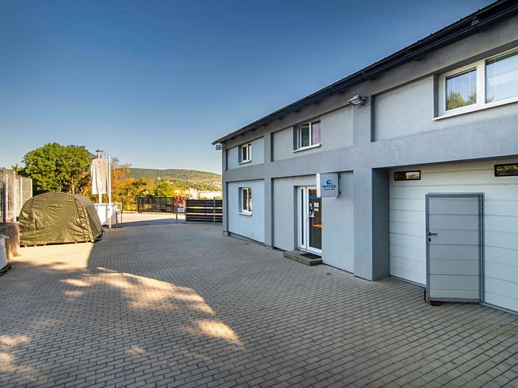 Prodej kanceláře 228 m²