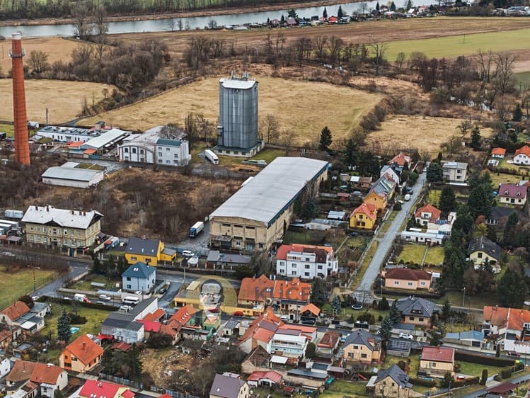 Prodej výrobní haly, prostoru 3 457 m²