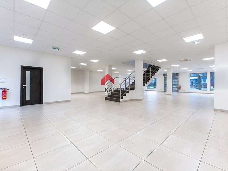 Pronájem obchodního prostoru 470 m²
