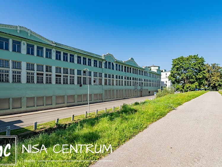 Pronájem výrobní haly, prostoru 6 000 m²