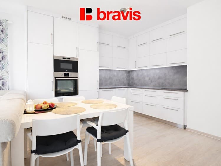 Pronájem bytu 3+kk 87 m²