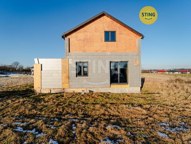 Prodej rodinného domu 143 m², pozemek 810 m²