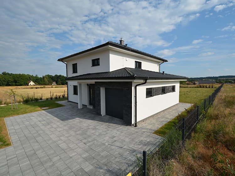 Prodej rodinného domu 168 m², pozemek 1 182 m²
