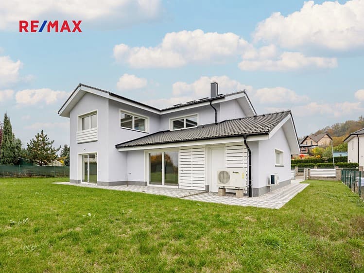 Prodej rodinného domu 167 m², pozemek 1 155 m²