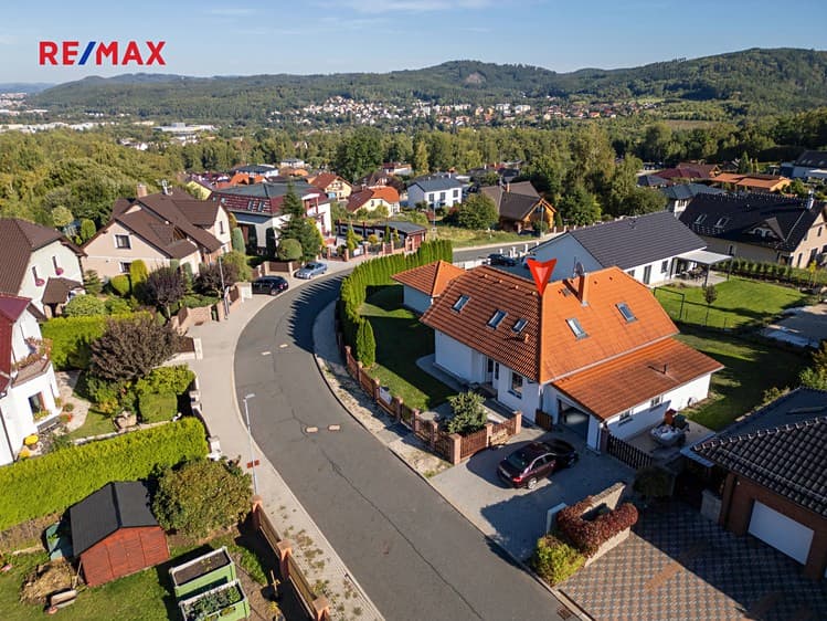 Prodej rodinného domu 210 m², pozemek 903 m²