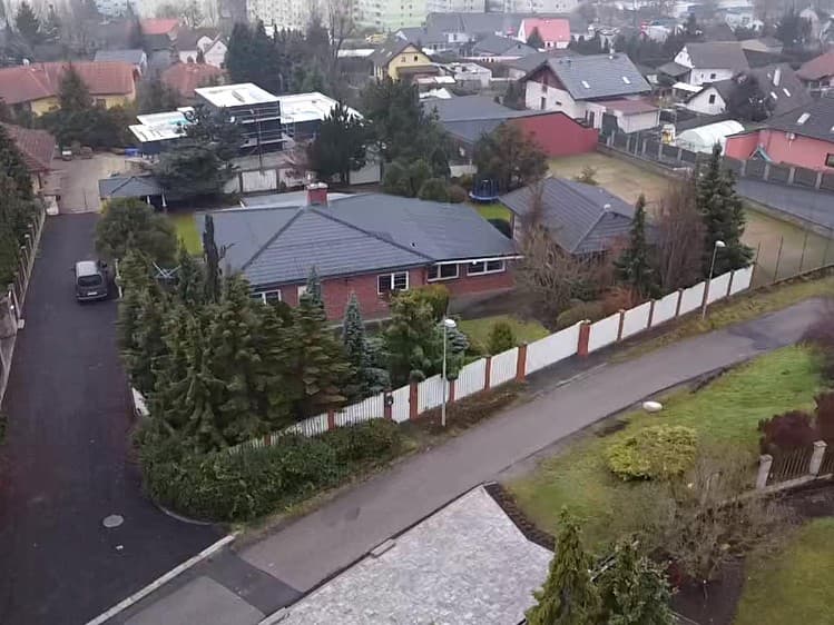 Pronájem rodinného domu 205 m², pozemek 1 220 m²