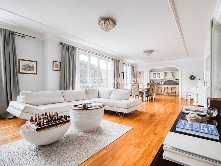 Pronájem rodinného domu 350 m², pozemek 700 m²