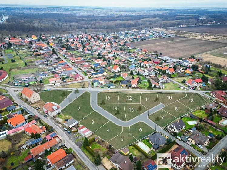 Prodej stavebního pozemku 1 281 m²