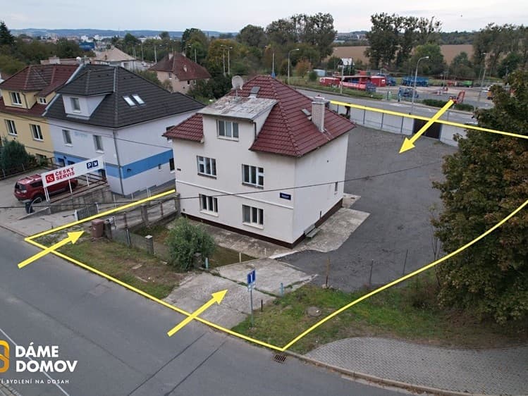Pronájem komerčního pozemku 950 m²