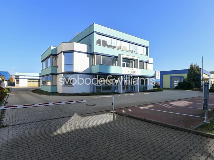 Prodej kanceláře 1 122 m²