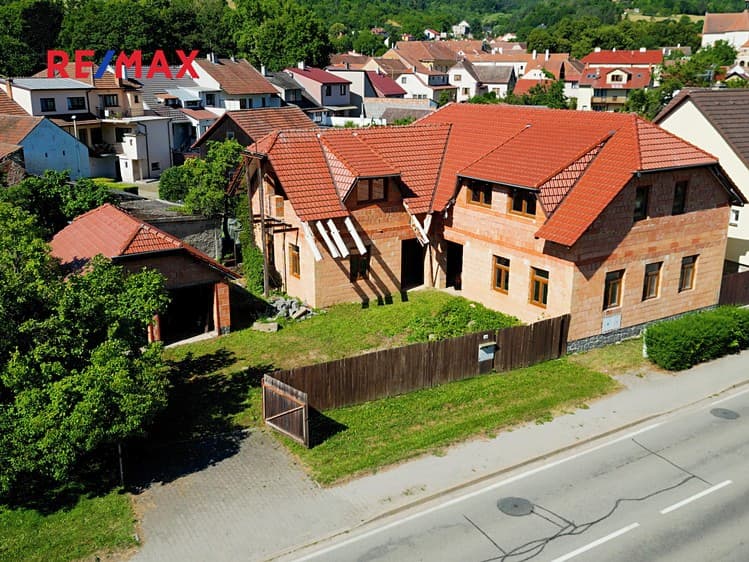 Prodej obchodního prostoru 454 m²