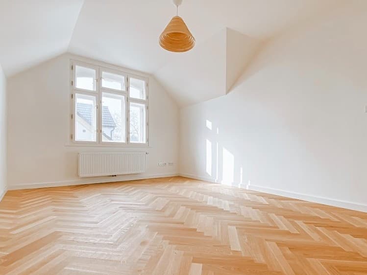 Pronájem kanceláře 111 m²