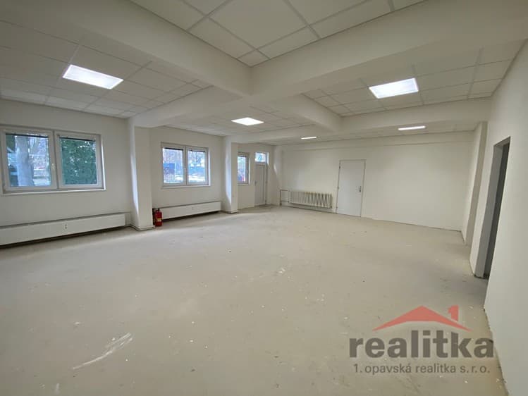 Pronájem obchodního prostoru 80 m²