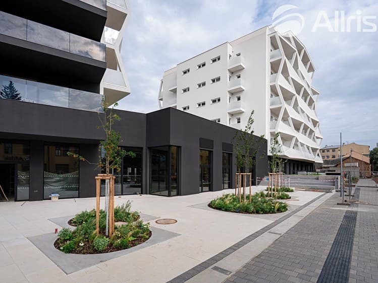 Prodej obchodního prostoru 129 m²