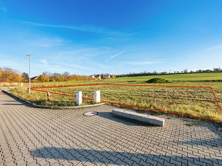 Prodej stavebního pozemku 658 m²