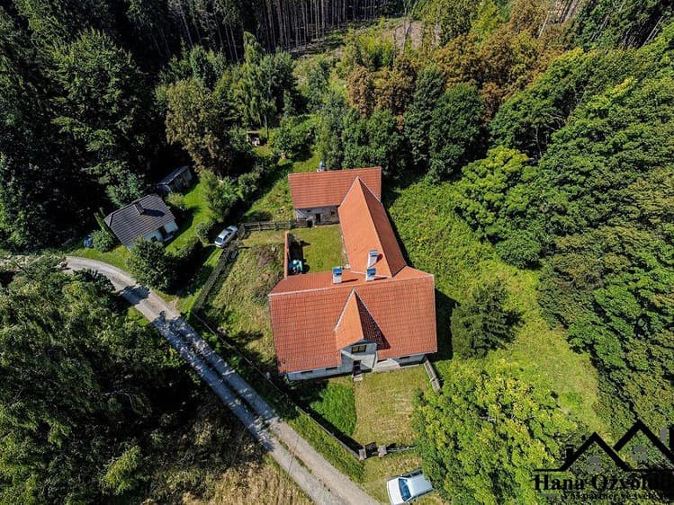 Prodej rodinného domu 400 m², pozemek 691 m²