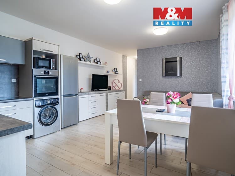 Prodej rodinného domu 142 m², pozemek 330 m²
