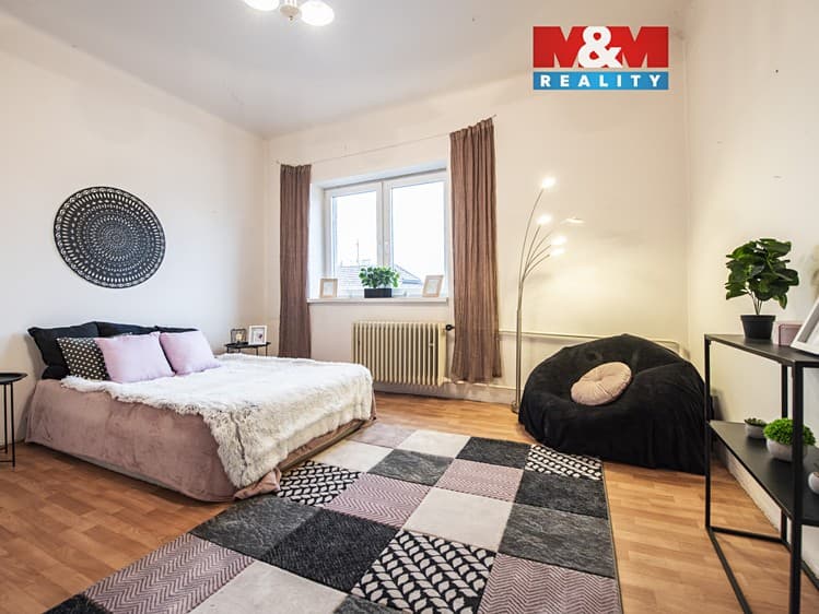 Pronájem rodinného domu 180 m², pozemek 393 m²