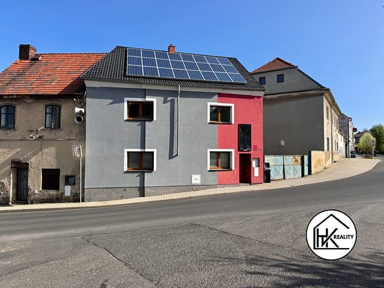 Pronájem rodinného domu 106 m², pozemek 1 m²