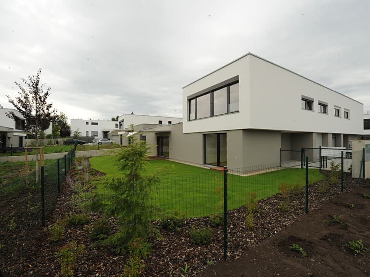 Pronájem rodinného domu 169 m², pozemek 455 m²