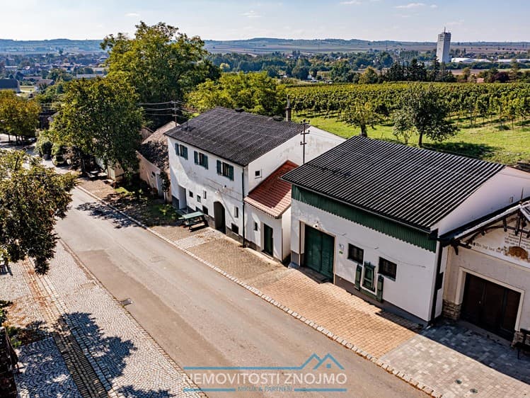 Prodej vinného sklepa 177 m²