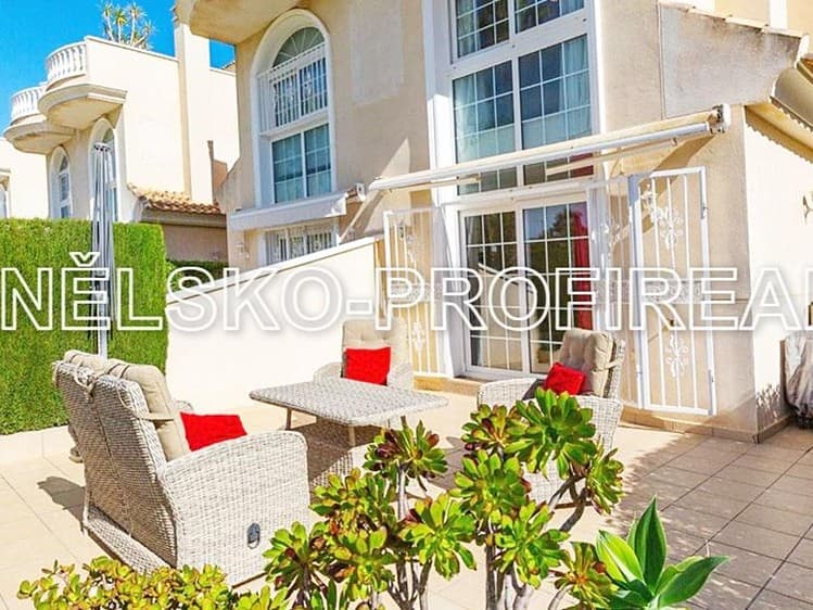Prodej rodinného domu 92 m², pozemek 162 m²