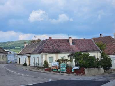 Charmantes Mehrfamilienhaus mit uneinsehbarem Innenhof