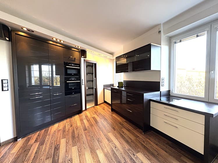 Prodej bytu 2+kk 53 m² (Jednopodlažní)