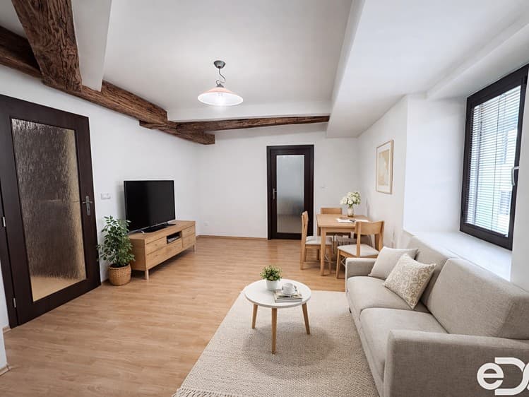 Prodej bytu 2+kk 40 m² (Podkrovní)