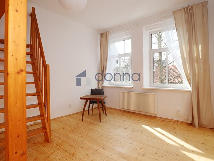 Pronájem bytu 1+1 43 m² (Jednopodlažní)