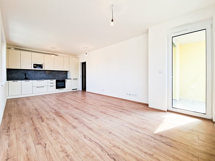 Pronájem bytu 2+kk 60 m² (Jednopodlažní)
