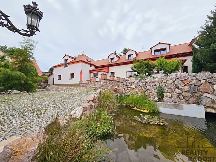 Pronájem bytu 1+kk 36 m²