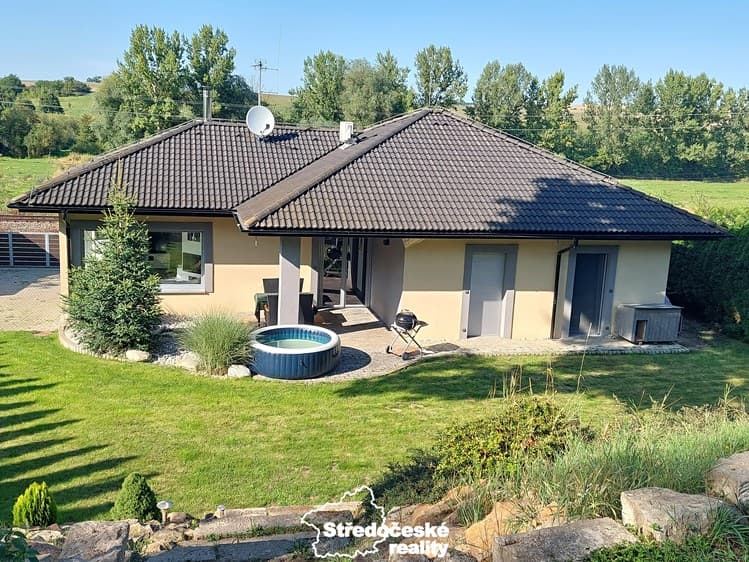 Prodej rodinného domu 132 m², pozemek 1 117 m²