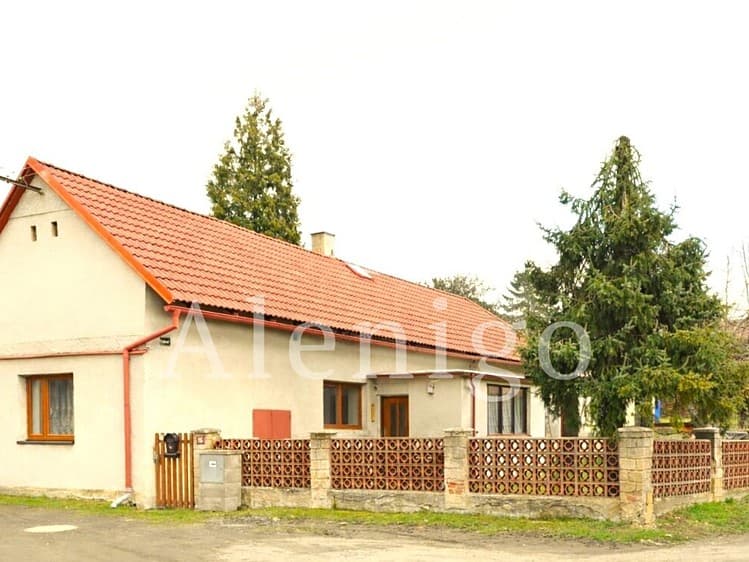 Prodej rodinného domu 90 m², pozemek 552 m²