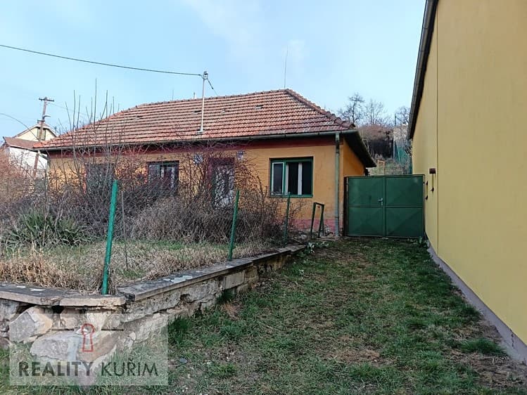 Prodej rodinného domu 130 m², pozemek 252 m²