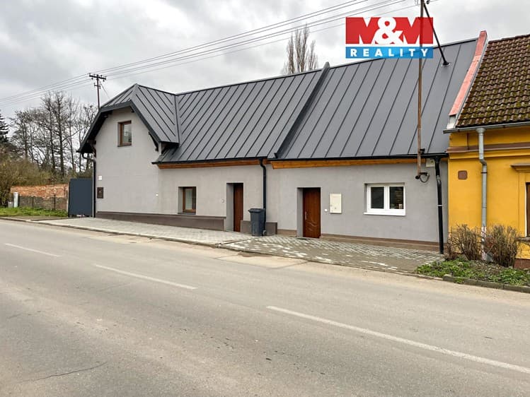 Prodej rodinného domu 275 m², pozemek 235 m²