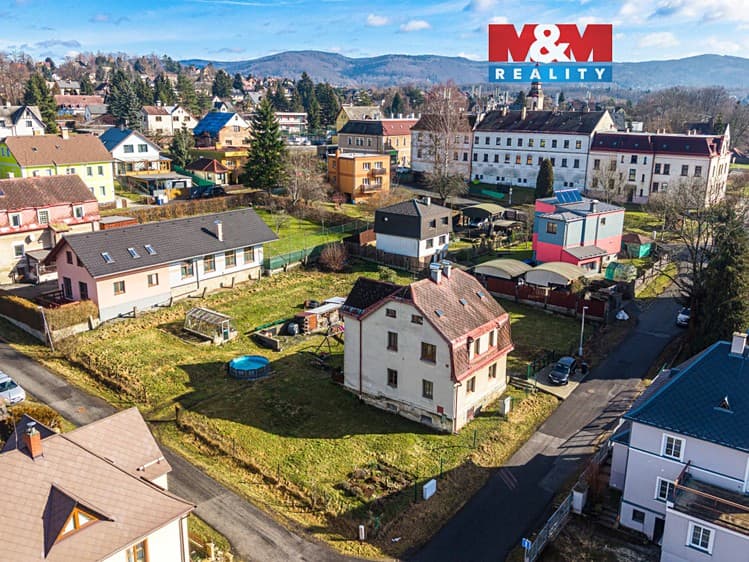 Prodej rodinného domu 160 m², pozemek 809 m²