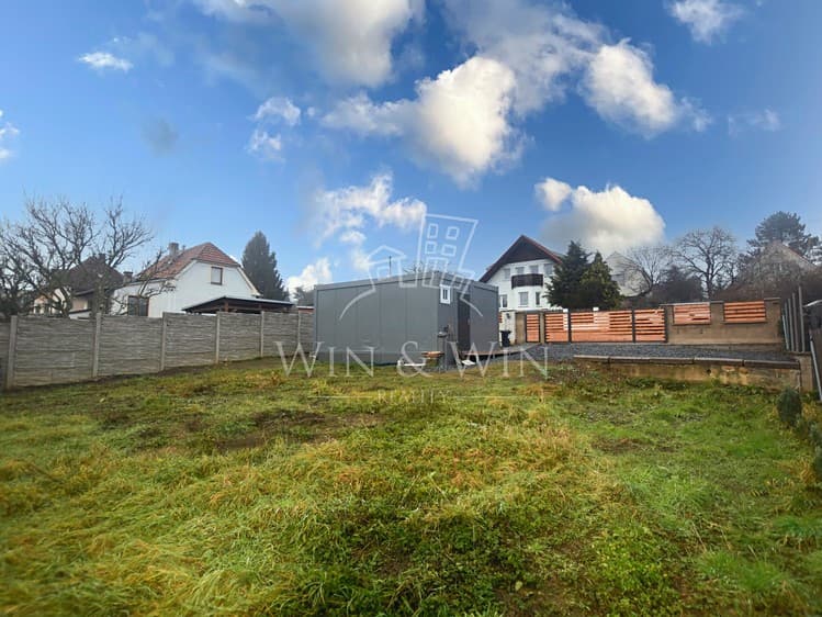 Prodej stavebního pozemku 407 m²