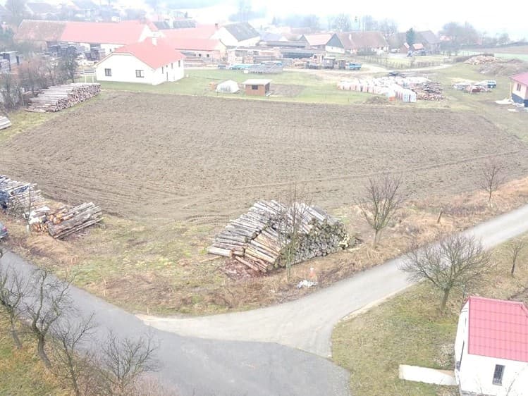 Prodej stavebního pozemku 1 524 m²