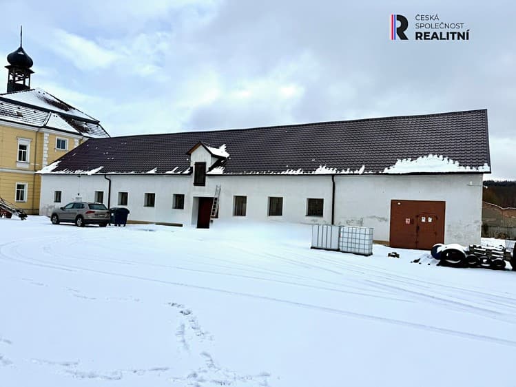 Prodej výrobní haly, prostoru 476 m²