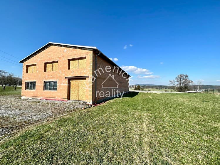 Prodej obchodního prostoru 469 m²
