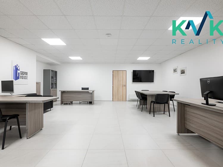 Prodej kanceláře 92 m²