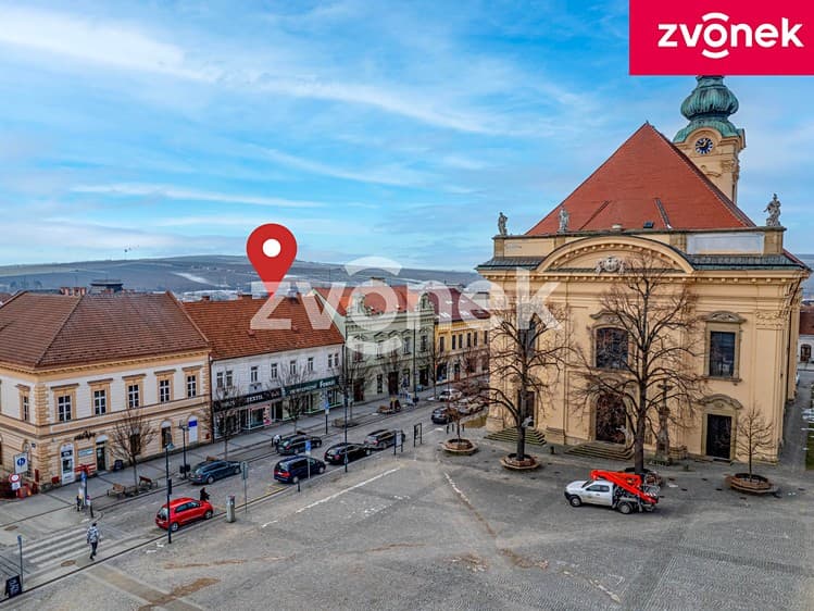 Prodej obchodního prostoru 700 m²